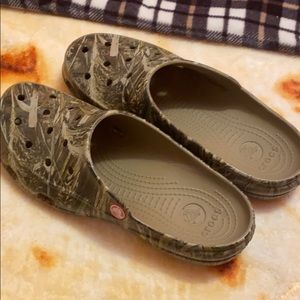 Camo crocs